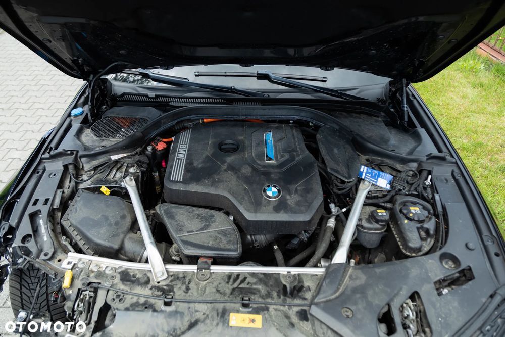 BMW Seria 5 530e - 24