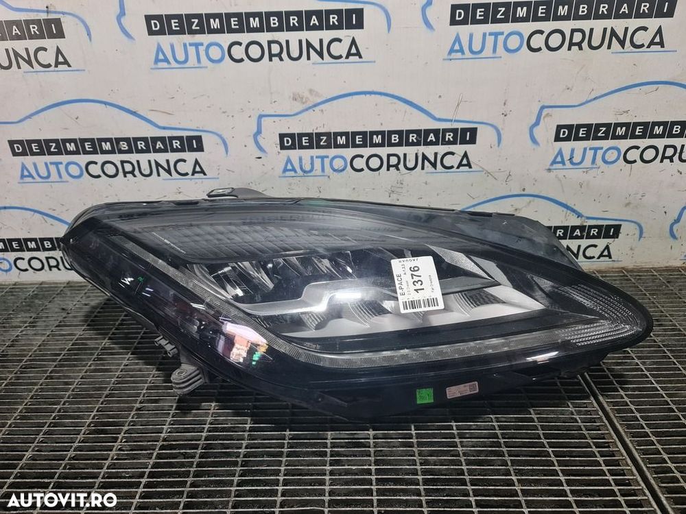 Far Dreapta Jaguar E - PACE 2017 - 2020 SUV 4 Usi (1376) LED X540HLUKRHMID - 1