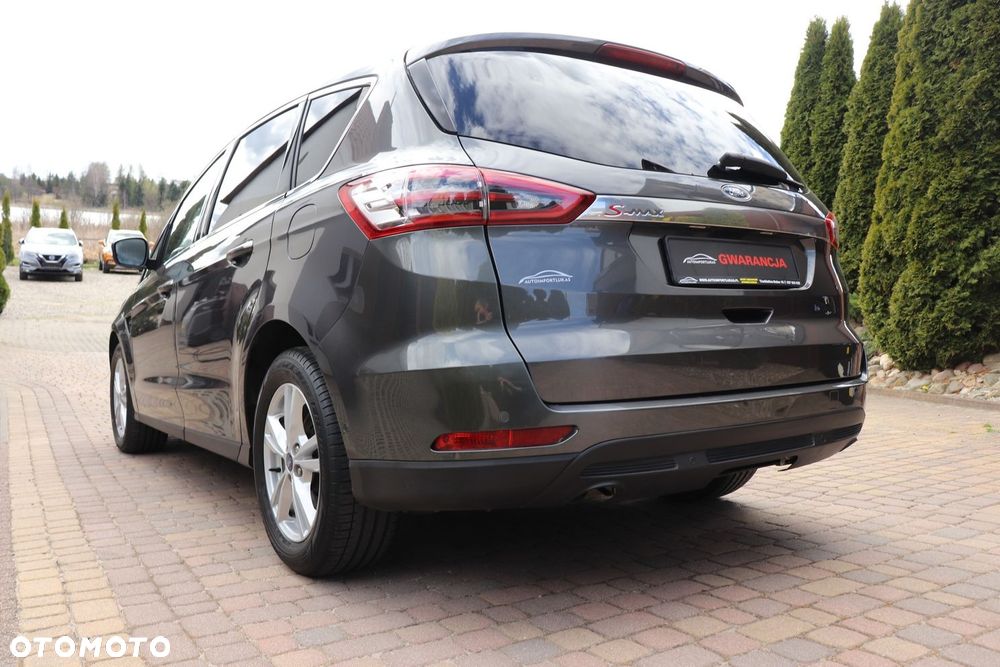Ford S-Max - 34