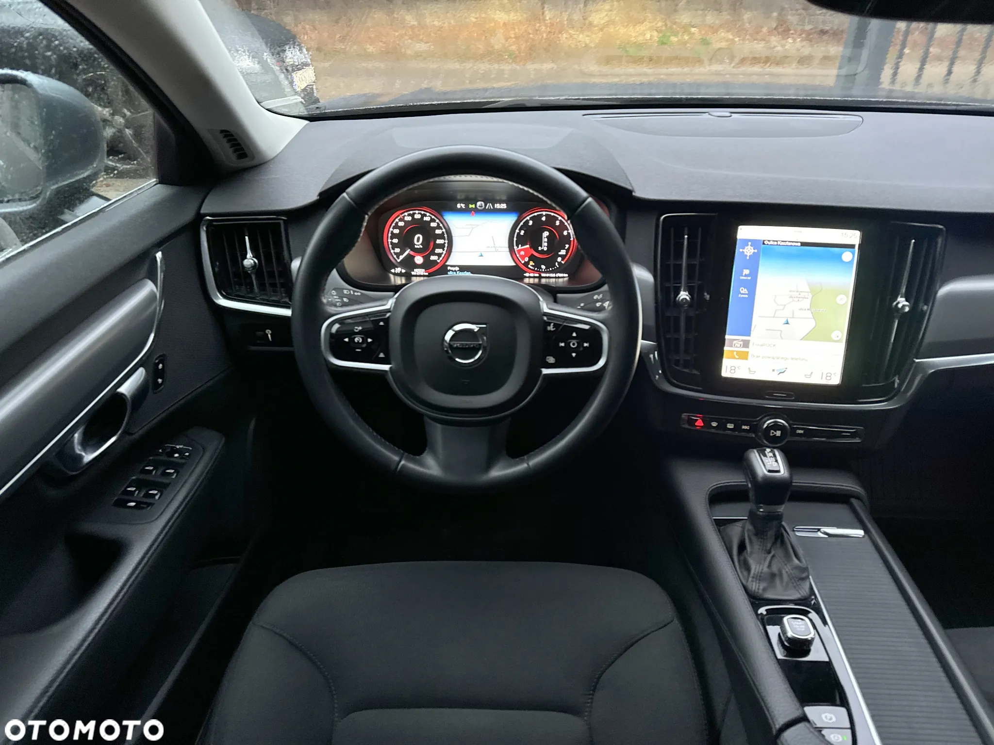 Volvo S90 T4 Momentum Pro - 5
