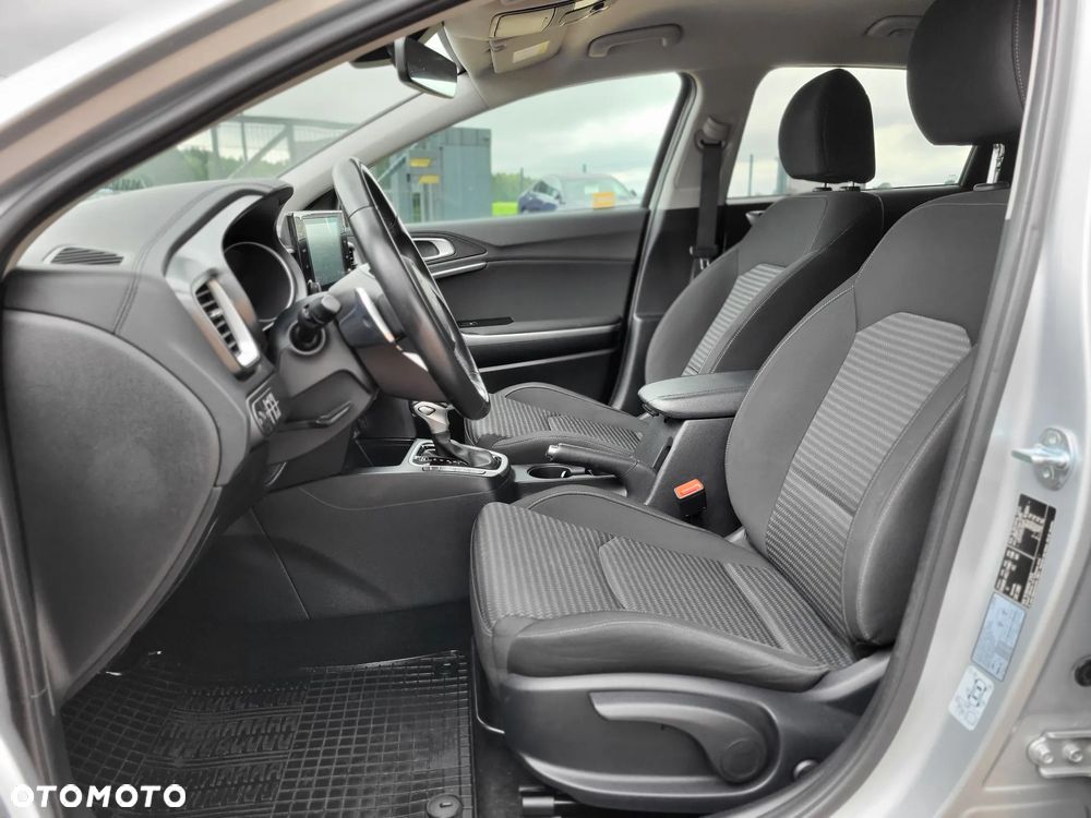 Kia Ceed 1.5 T-GDI M - 19