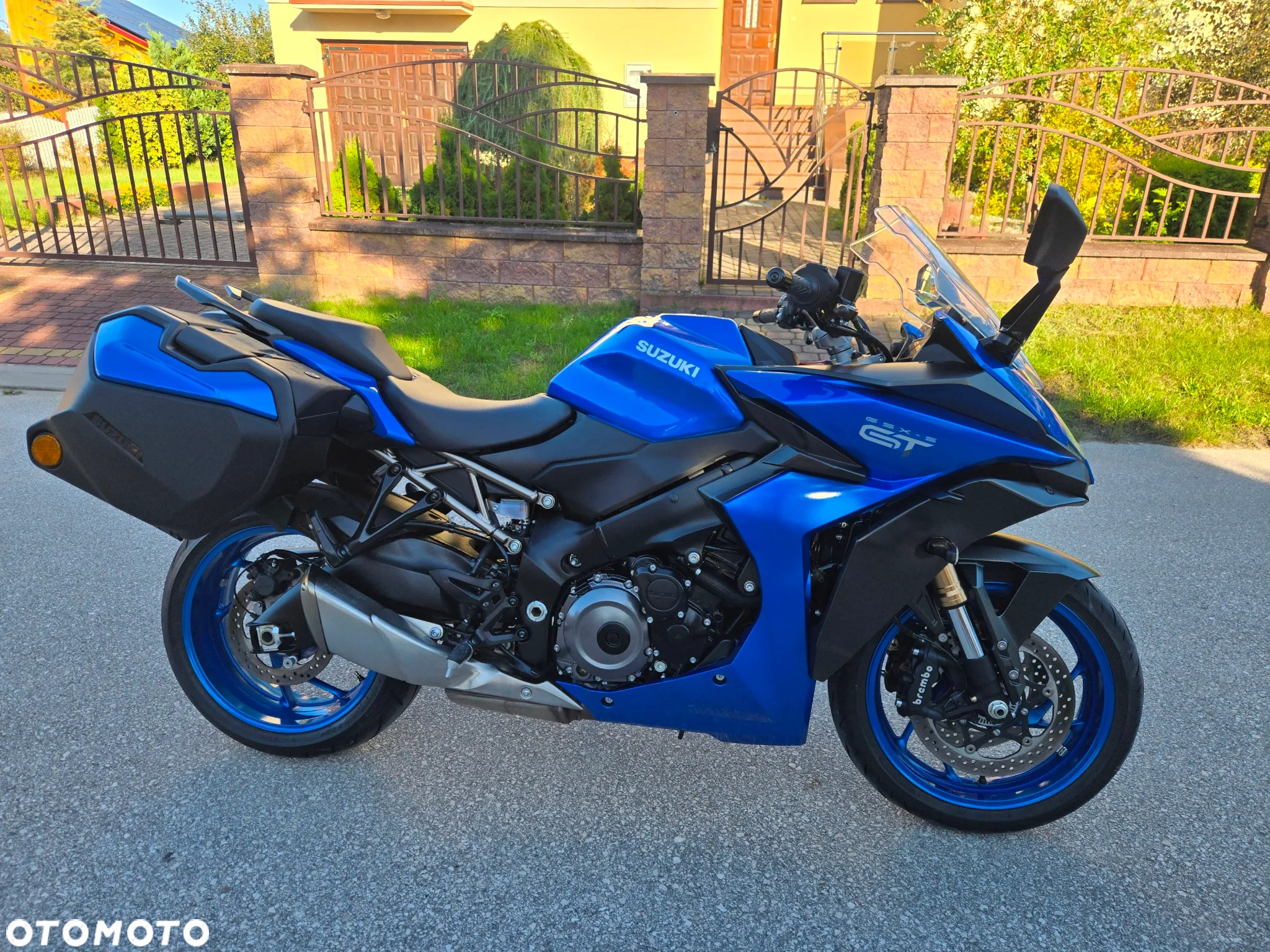 Suzuki GSX - 8