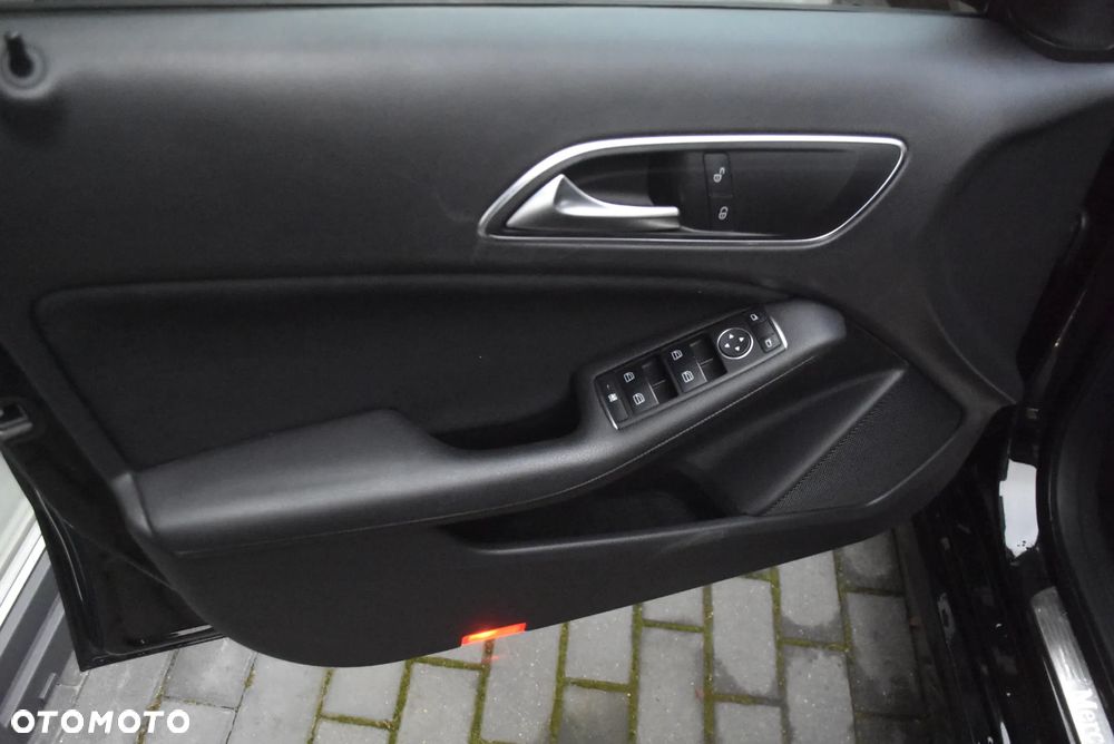 Mercedes-Benz Klasa A 180 CDI BlueEFFICIENCY Edition Style - 13