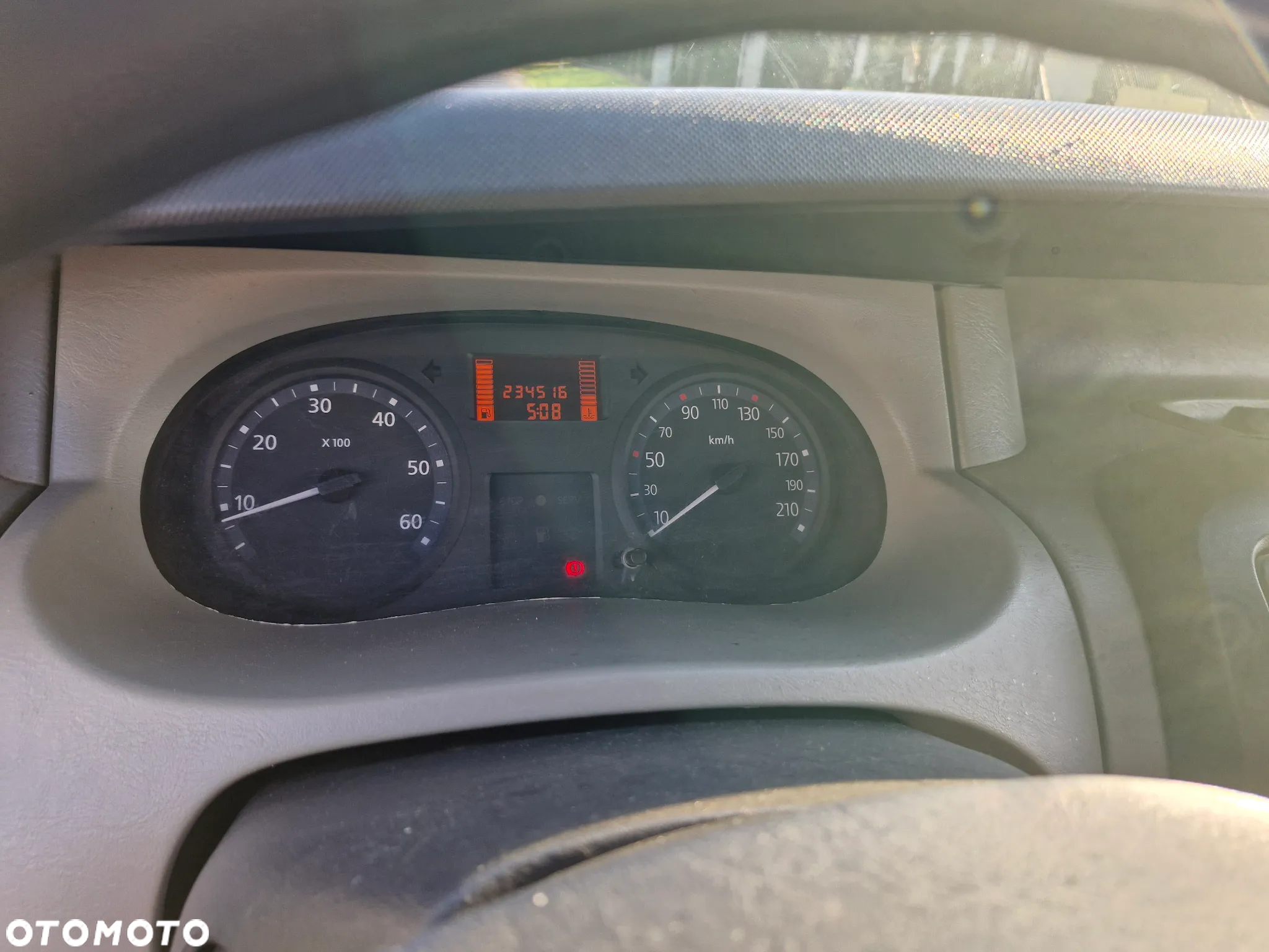 Renault TRAFIC - 12