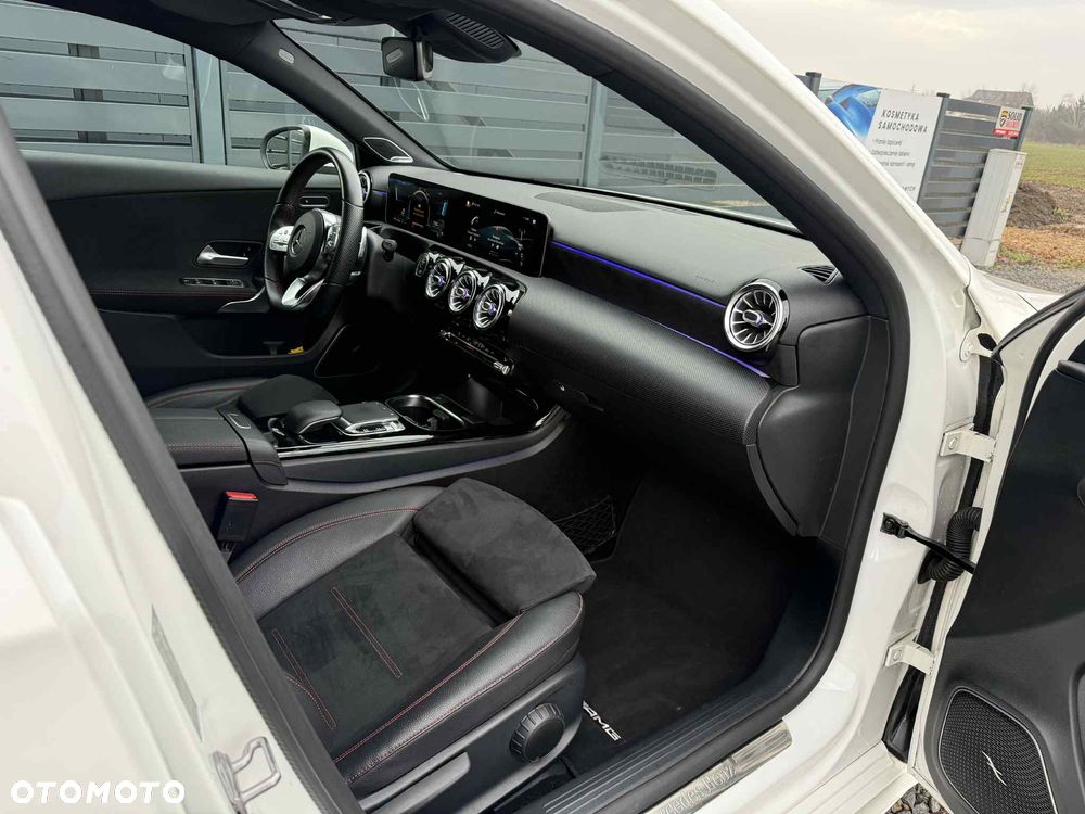 Mercedes-Benz Klasa A 250 7G-DCT AMG Line - 12