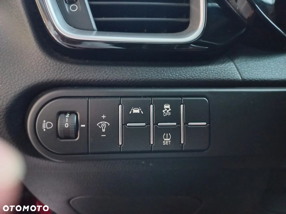 Kia Ceed 1.4 T-GDI L Business Line DCT - 14