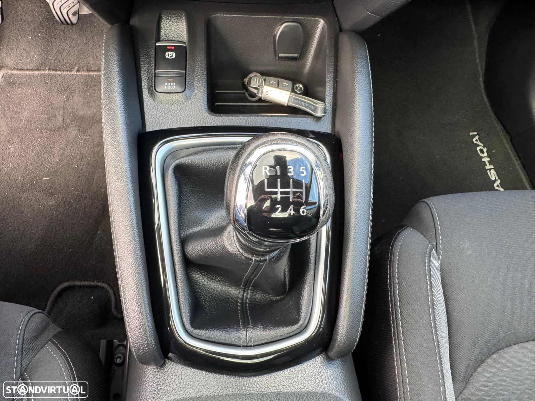 Nissan Qashqai 1.5 dCi N-Connecta J18 - 22