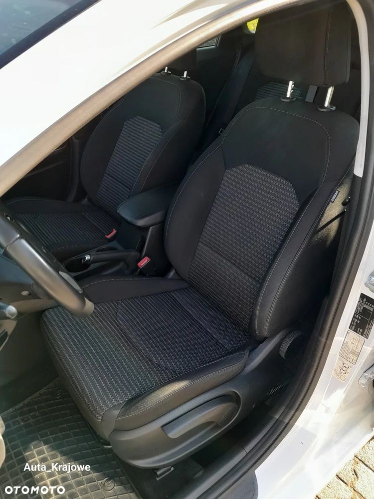 Kia Ceed 1.5 T-GDI M - 27