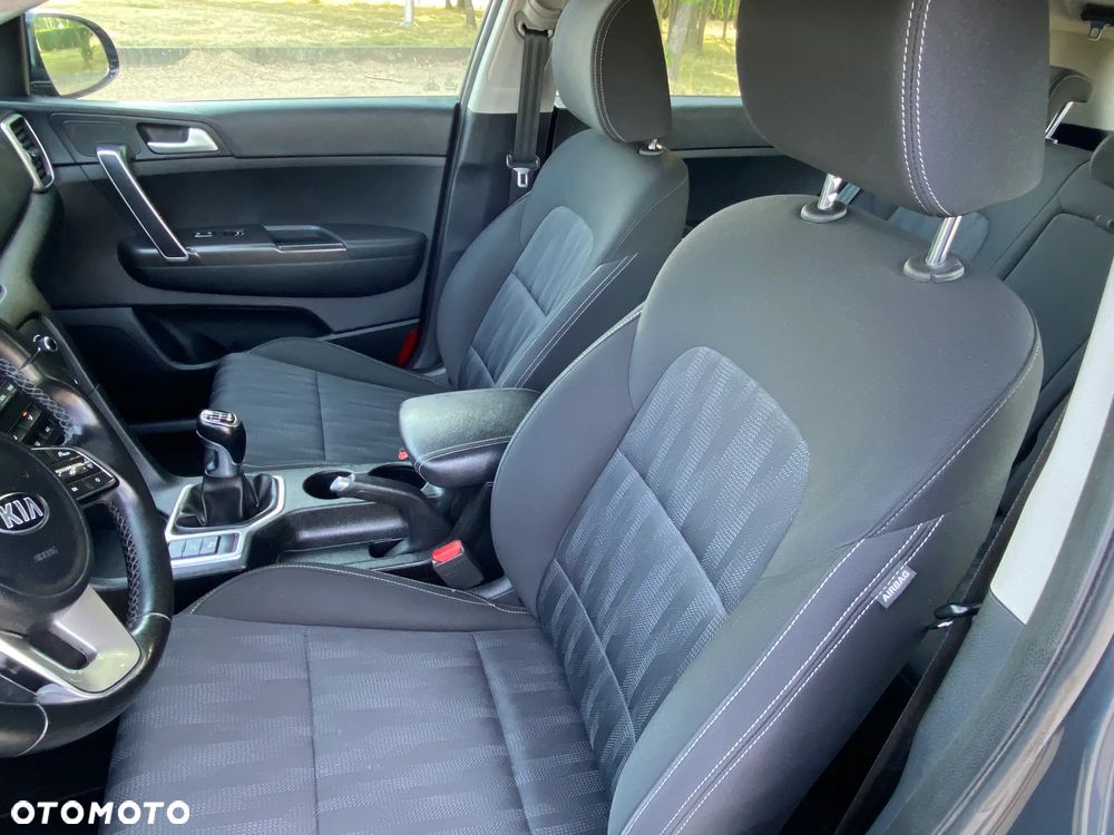 Kia Sportage 1.6 GDI 2WD Dream-Team Edition - 22