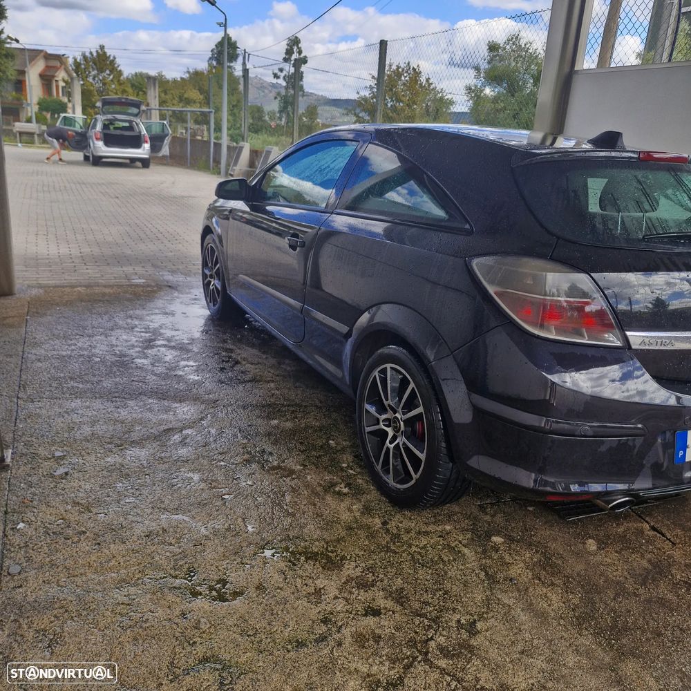 Opel Astra GTC 1.7 CDTI - 4