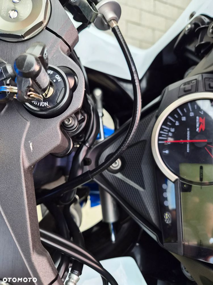 Suzuki GSX-R - 27