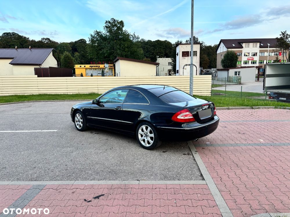 Mercedes-Benz CLK - 4