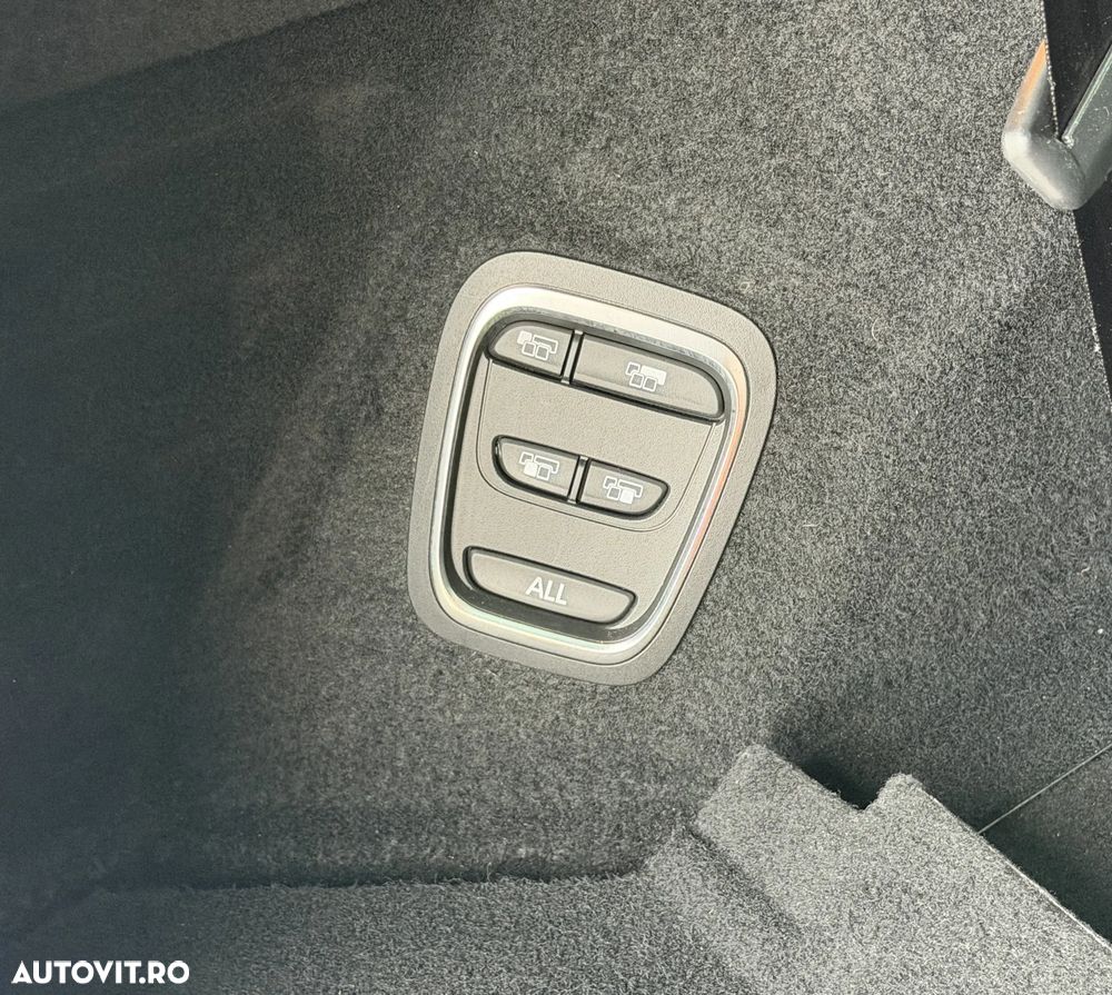 Renault Grand Scenic ENERGY dCi 110 EDC BOSE EDITION - 24