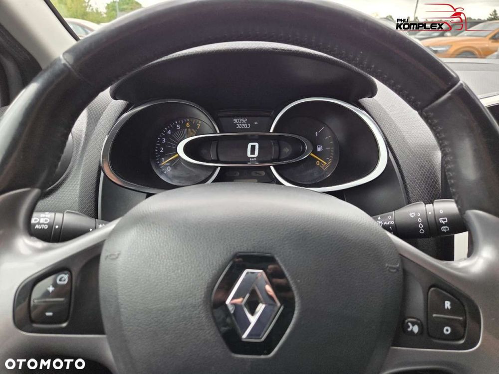 Renault Clio - 19