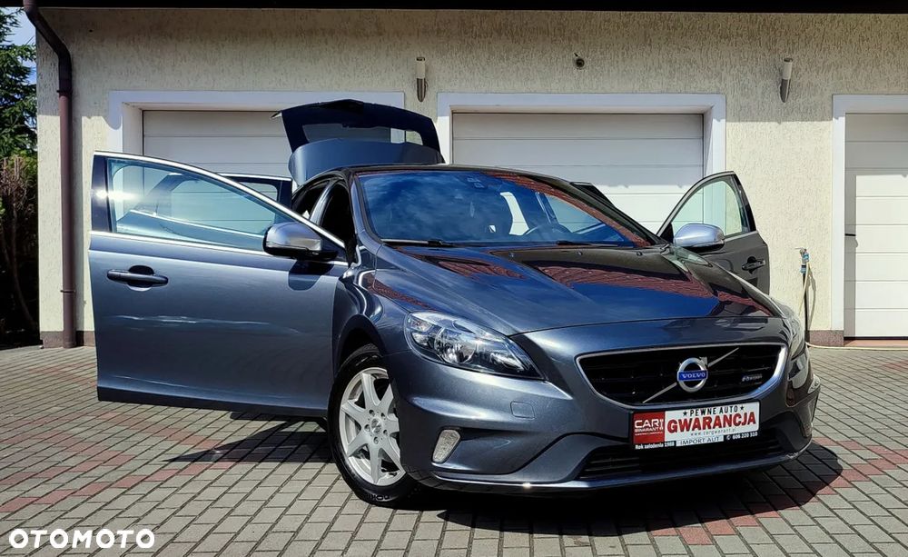 Volvo V40 T2 R-Design Momentum - 4