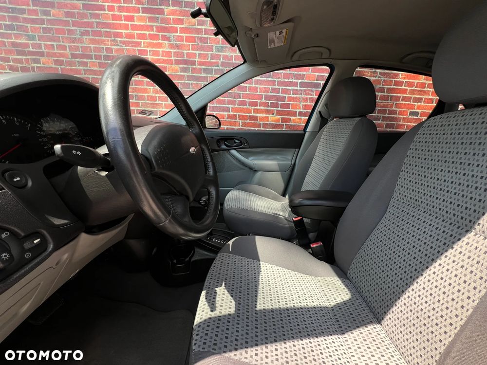 Ford Focus - 12