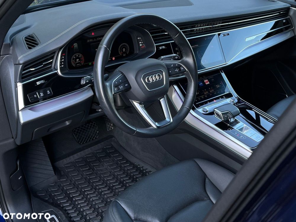 Audi Q7 - 10