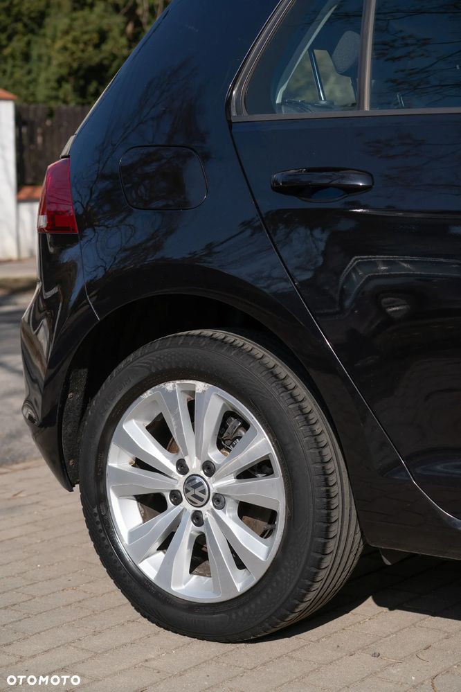 Volkswagen Golf 1.2 TSI BMT Comfortline - 9