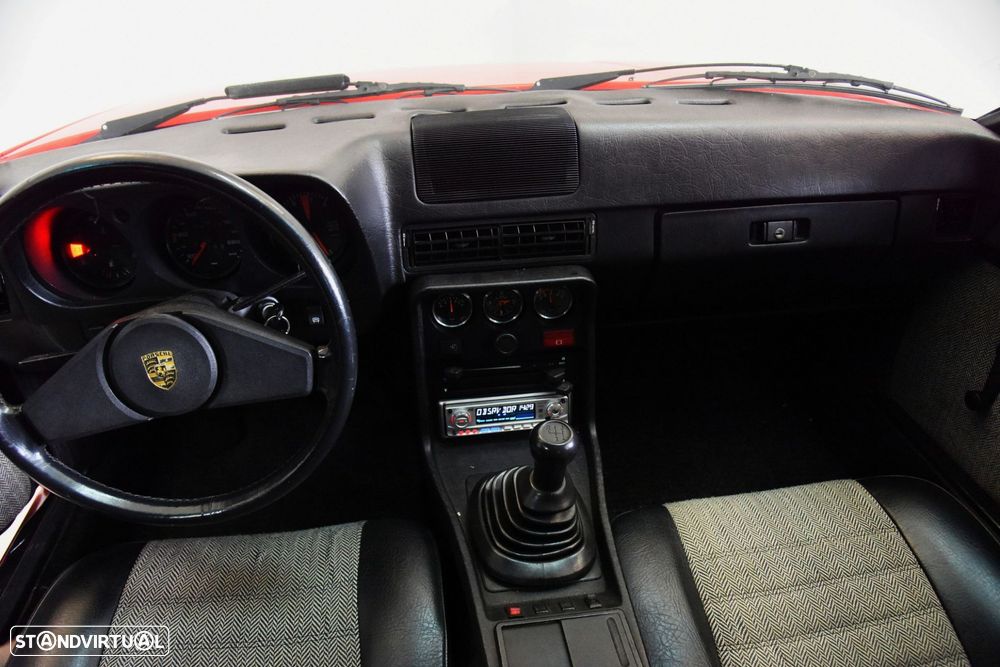 Porsche 924 - 15