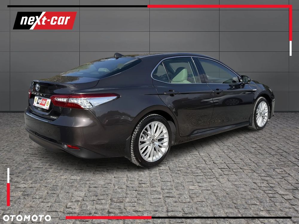 Toyota Camry 2.5 Hybrid Executive CVT - 5