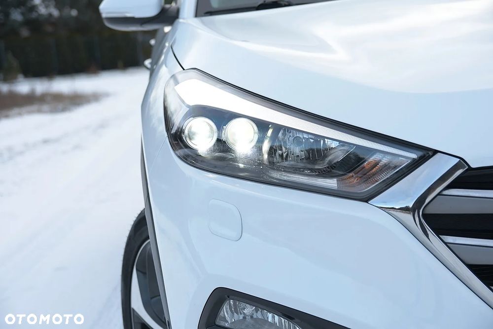 Hyundai Tucson 2.0 CRDI 4WD Automatik Premium - 14