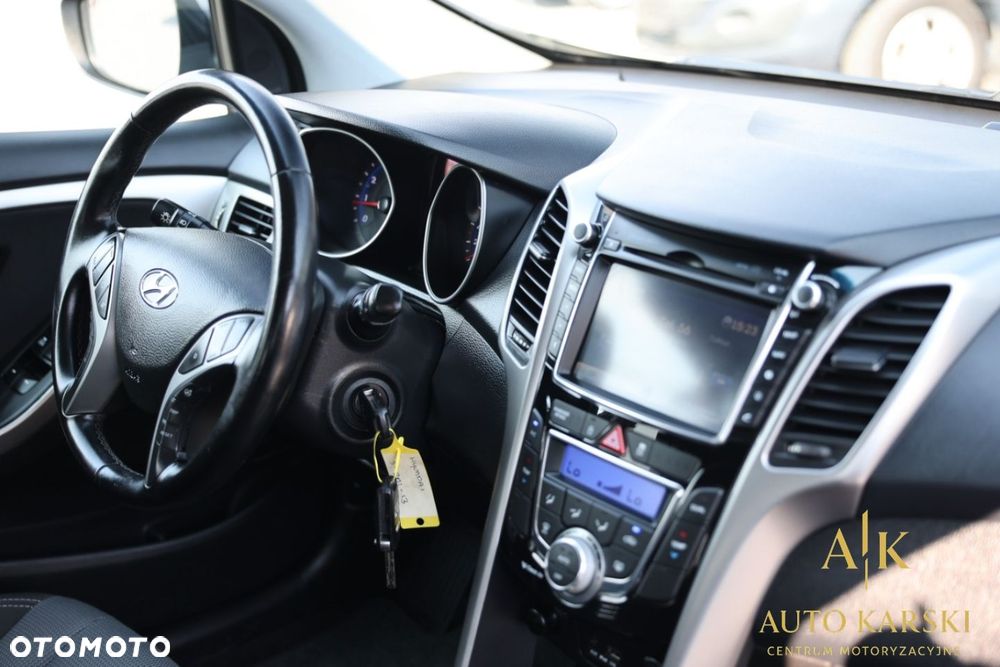Hyundai i30 - 21