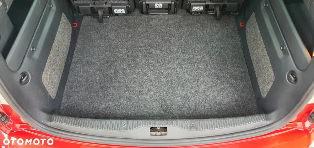 Skoda Roomster 1.2 Ambition - 32
