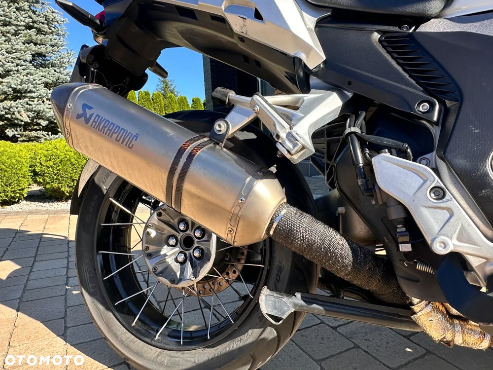 Honda VFR - 11