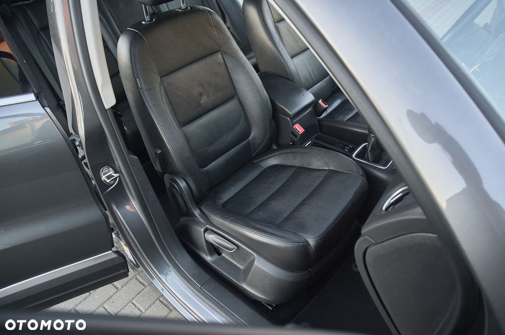 Volkswagen Tiguan 1.4 TSI BlueMotion Technology Exclusive - 31