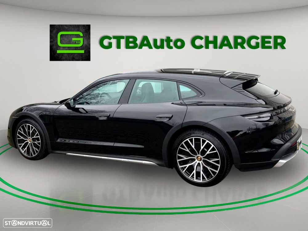 Porsche Taycan Cross Turismo - 15