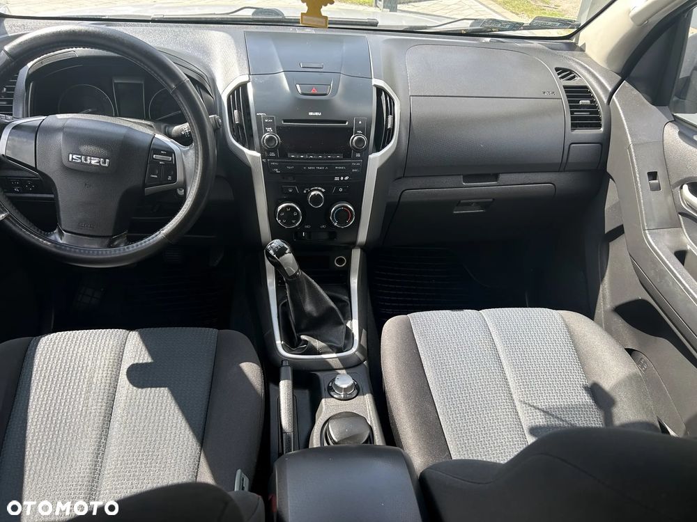 Isuzu D-Max 2.5 EC LS - 9