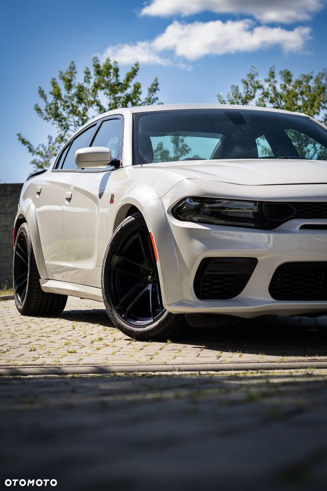 Dodge Charger - 6