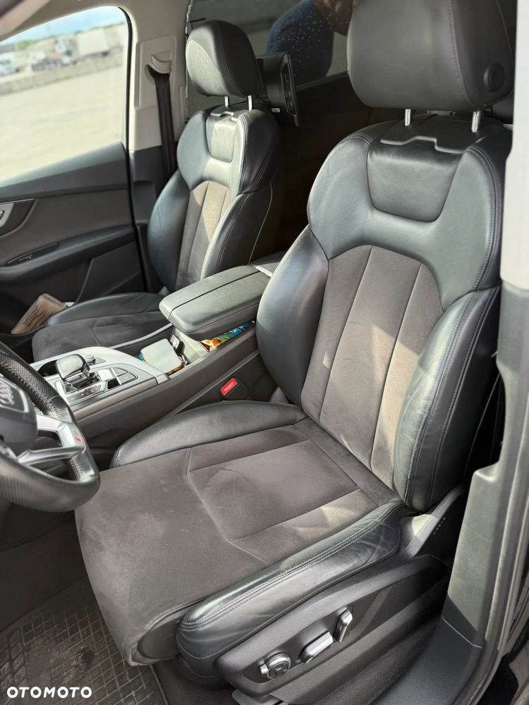 Audi Q7 - 8
