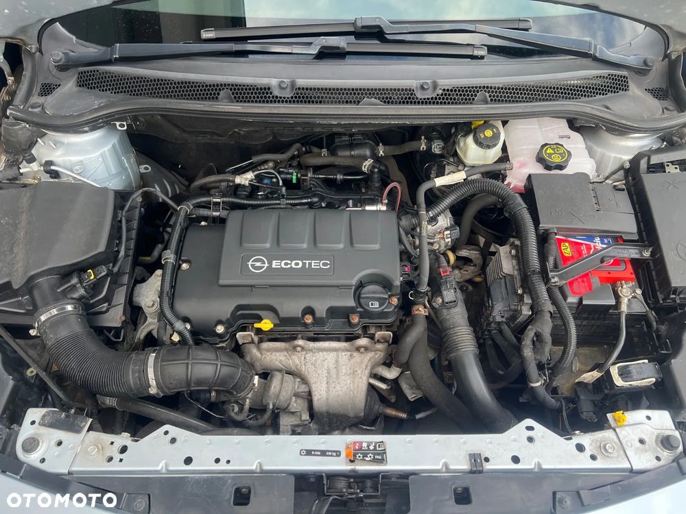 Opel Astra 1.4 Turbo Active - 12