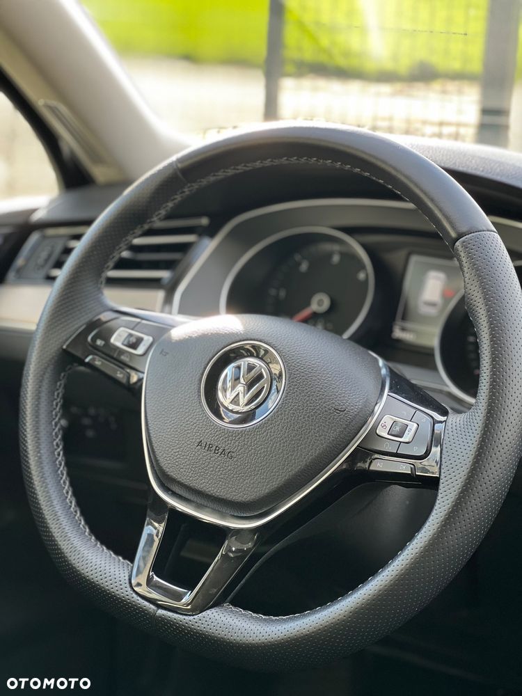 Volkswagen Passat 2.0 TDI SCR Highline DSG - 11