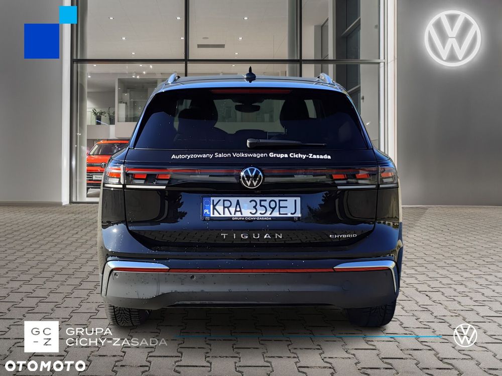 Volkswagen Tiguan - 2