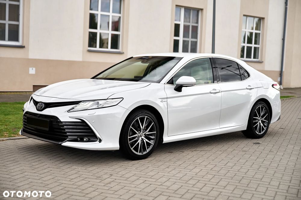 Toyota Camry 2.5 Hybrid Executive CVT - 9