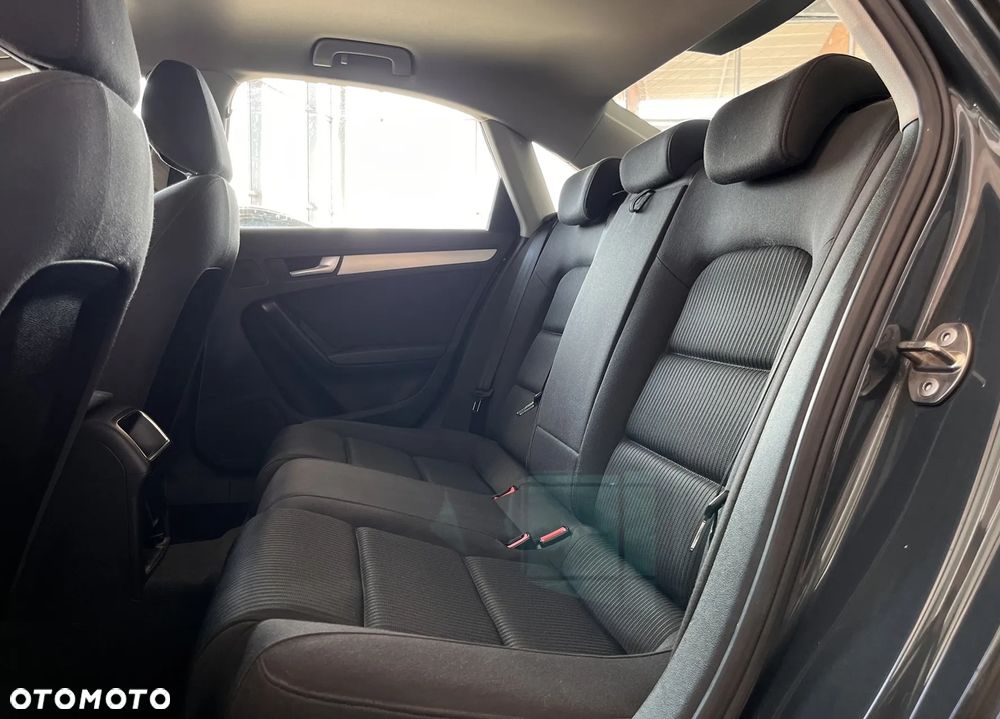 Audi A4 Limousine 2.0 TDI DPF Ambition - 19