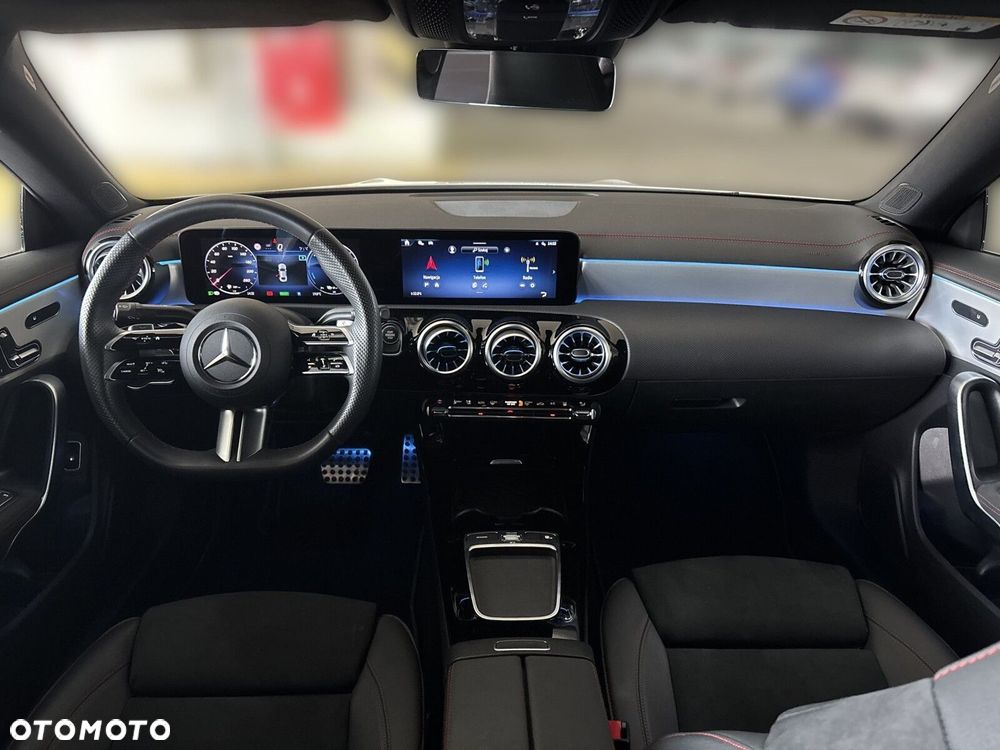 Mercedes-Benz CLA - 14