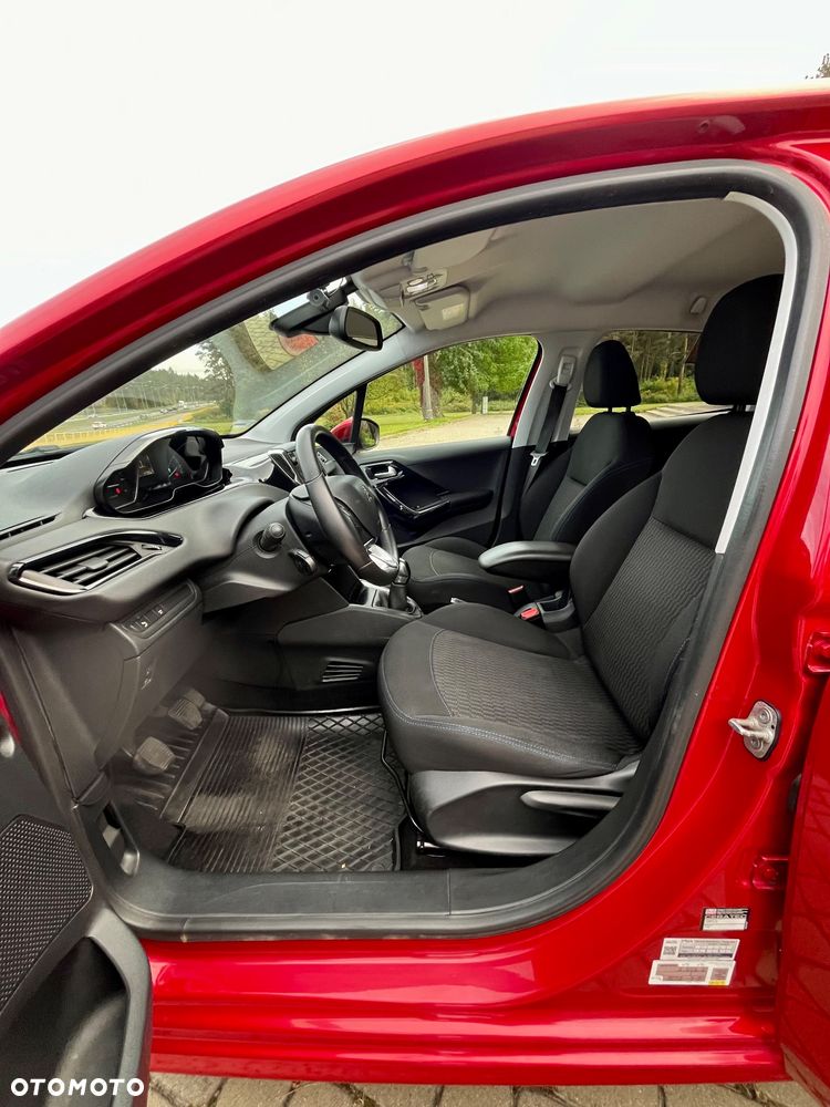 Peugeot 208 1.2 PureTech GPF Signature S&S - 15