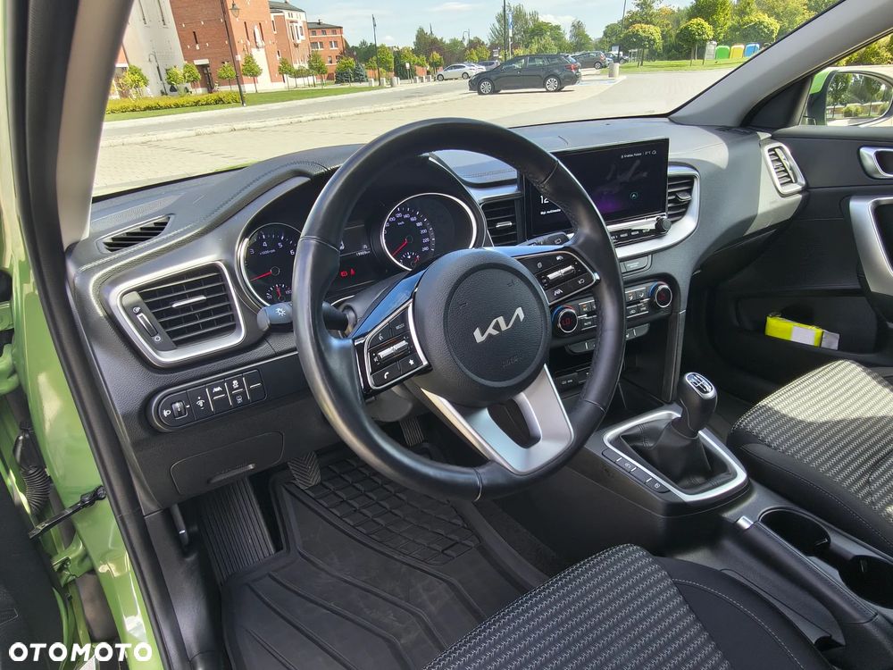 Kia XCeed 1.5 T-GDI M - 15