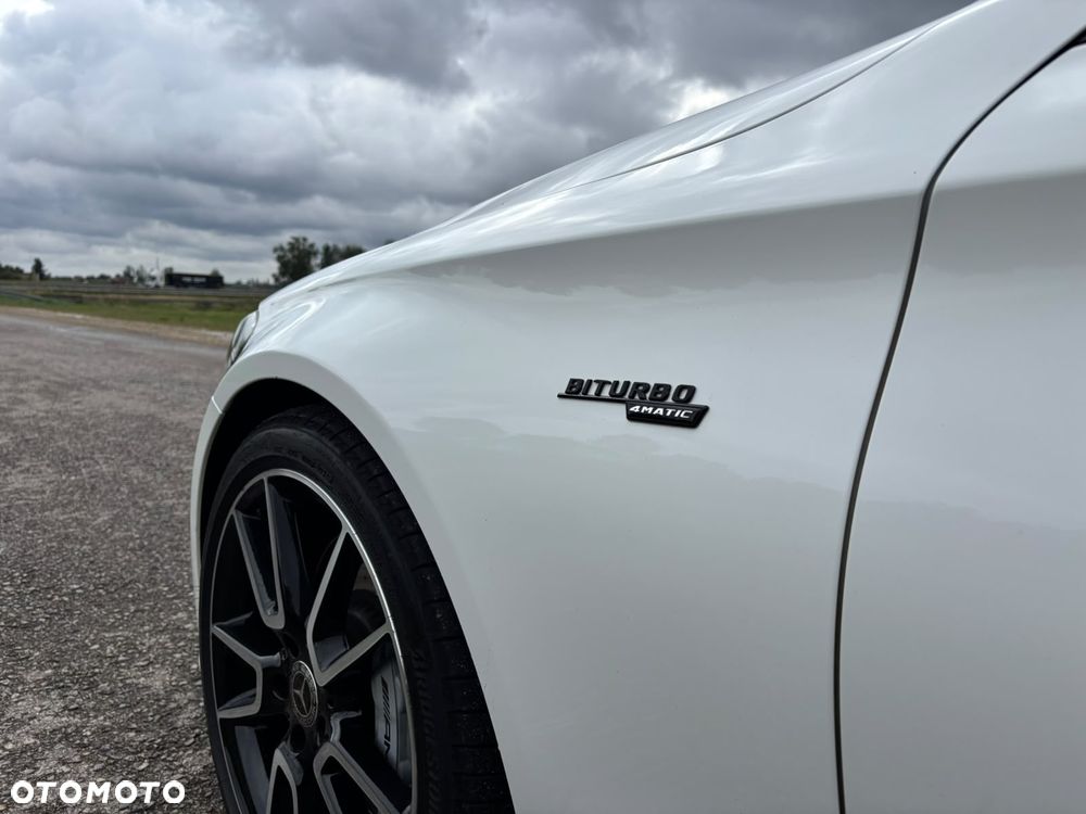 Mercedes-Benz Klasa C AMG 43 4Matic 9G-TRONIC - 17