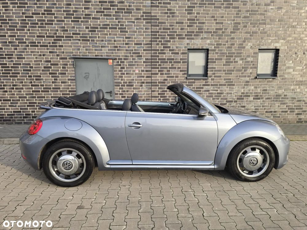 Volkswagen New Beetle - 10