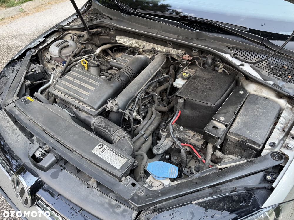 Volkswagen Golf 1.2 TSI BMT Trendline - 32