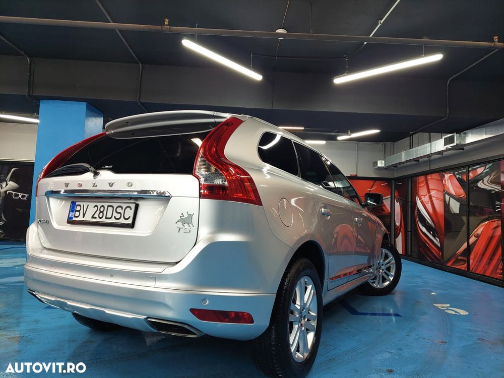 Volvo XC 60 T5 Geartronic Momentum - 3