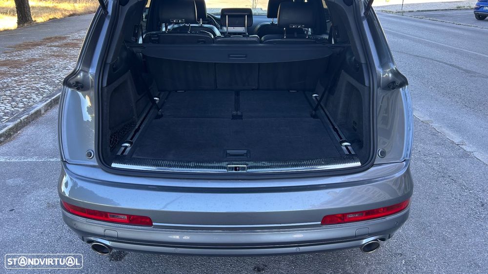 Audi Q7 3.0 V6 TDi quattro S-line Tiptronic - 12
