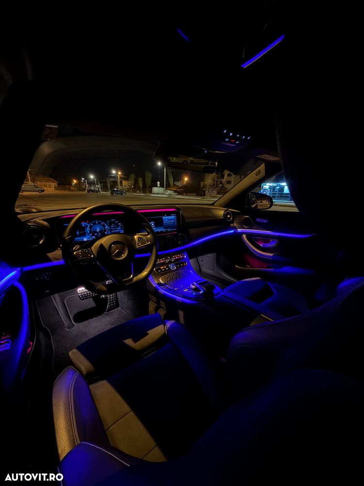 Mercedes-Benz E 220 d 4MATIC 9G-TRONIC AMG Line - 21