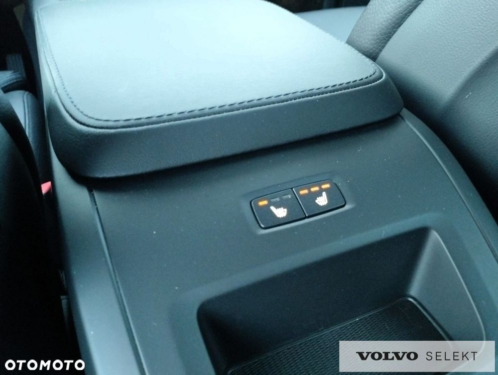 Volvo XC 90 - 21