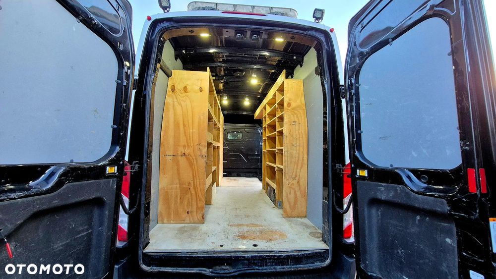 Ford Transit - 18