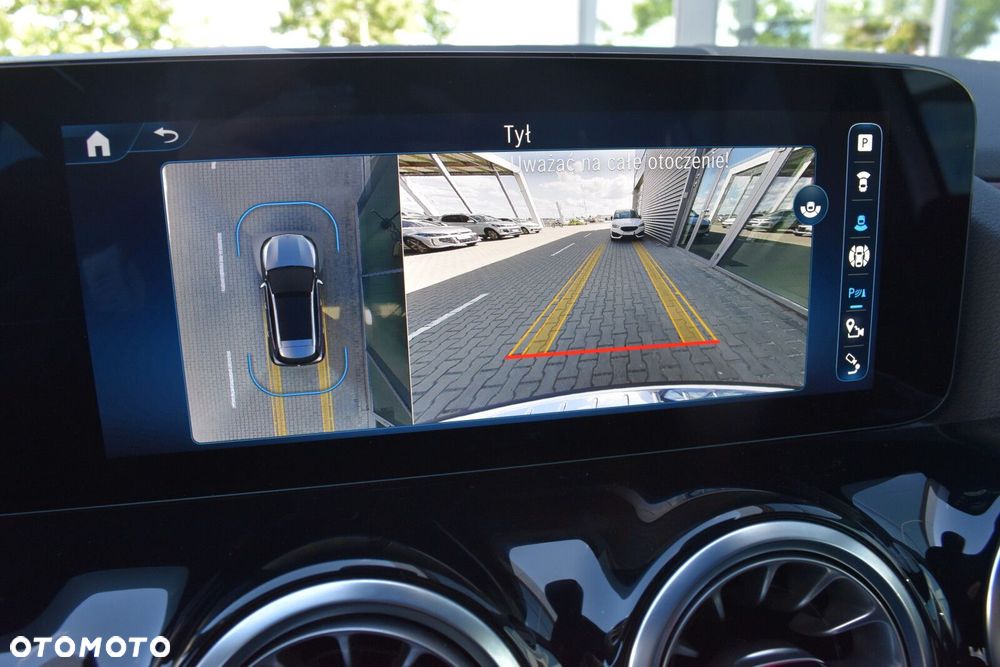 Mercedes-Benz GLA 220 d 4-Matic 8G-DCT - 16